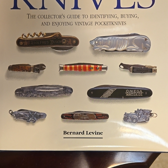 Pocket Knives Collectors Reference Guide Book - Picture 2 of 11